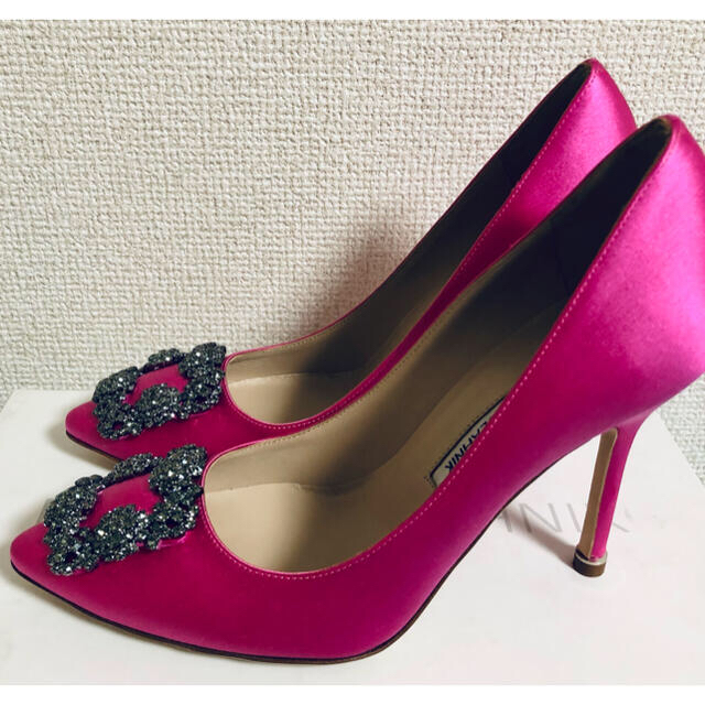 MANOLO BLAHNIK(マノロブラニク)の新品未使用　マノロブラニク　ハンギシ　ハイヒール レディースの靴/シューズ(ハイヒール/パンプス)の商品写真