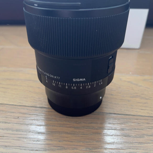 SIGMA(シグマ)の最安値　SIGMA 85mm F1.4 DG DN ART Lマウント スマホ/家電/カメラのカメラ(レンズ(単焦点))の商品写真