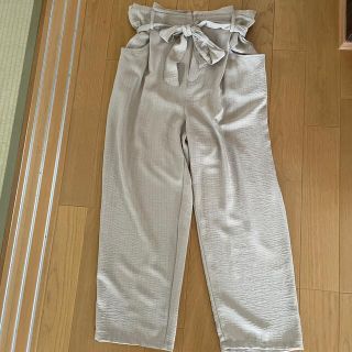 ザラ(ZARA)のZARA ベージュパンツ(カジュアルパンツ)