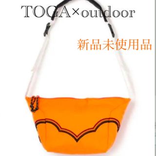 トーガ(TOGA)の【新品未使用】TOGA×outdoor ショルダーバック　オレンジ(ショルダーバッグ)
