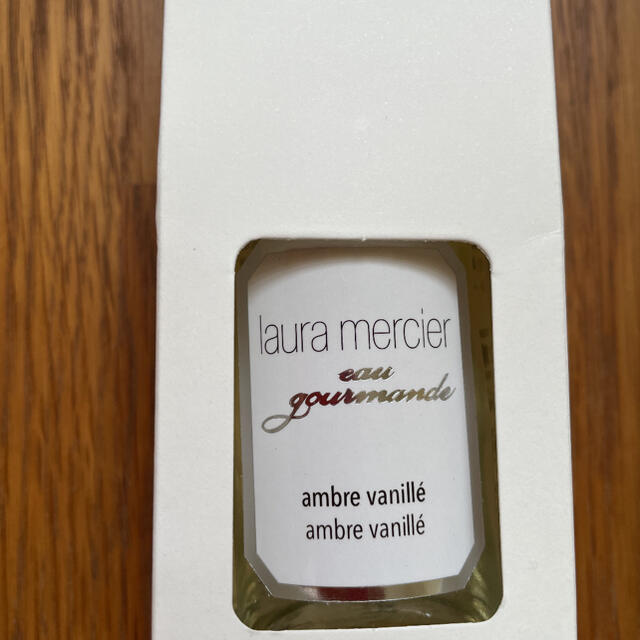 laura mercier(ローラメルシエ)のローラメルシエ  ルームフレグランス アンバーバニラ コスメ/美容のリラクゼーション(アロマポット/アロマランプ/芳香器)の商品写真