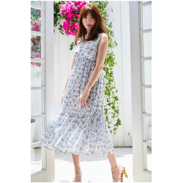 Her lip to Pleated Floral Midi Dressカラー