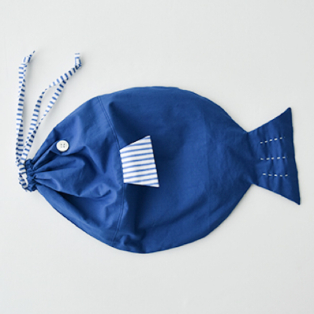おさかな巾着のキット　ブルー ハンドメイドの素材/材料(型紙/パターン)の商品写真