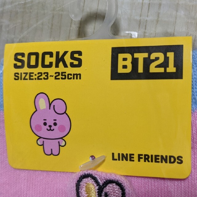 防弾少年団(BTS)(ボウダンショウネンダン)の★新作★ BT21 socks  ソックス BABY COOKY レディースのレッグウェア(ソックス)の商品写真