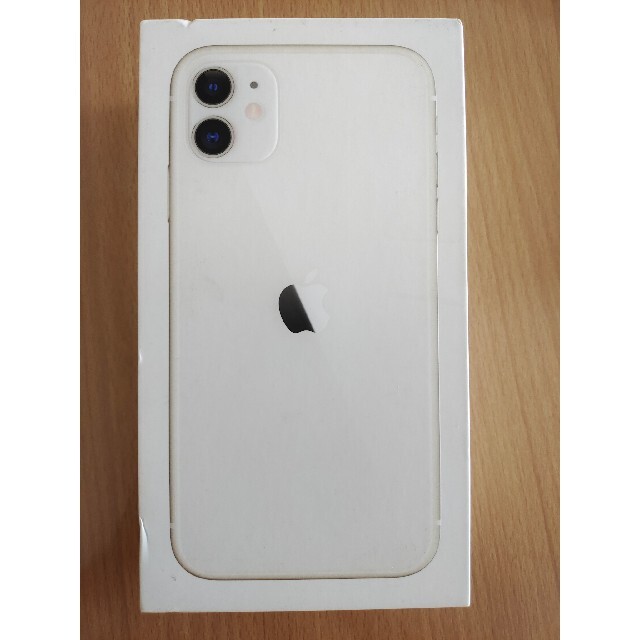 iPhone(アイフォーン)のiPhone11 本体 ホワイト 128GB SIMフリー スマホ/家電/カメラのスマートフォン/携帯電話(スマートフォン本体)の商品写真
