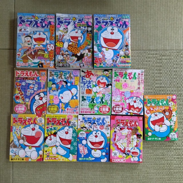 ドラえもん　漫画　１２冊セット エンタメ/ホビーの漫画(少年漫画)の商品写真