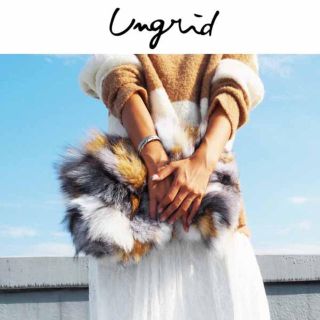 アングリッド(Ungrid)の《新品タグ付き》Ungrid ミックスカラーファークラッチBAG(クラッチバッグ)