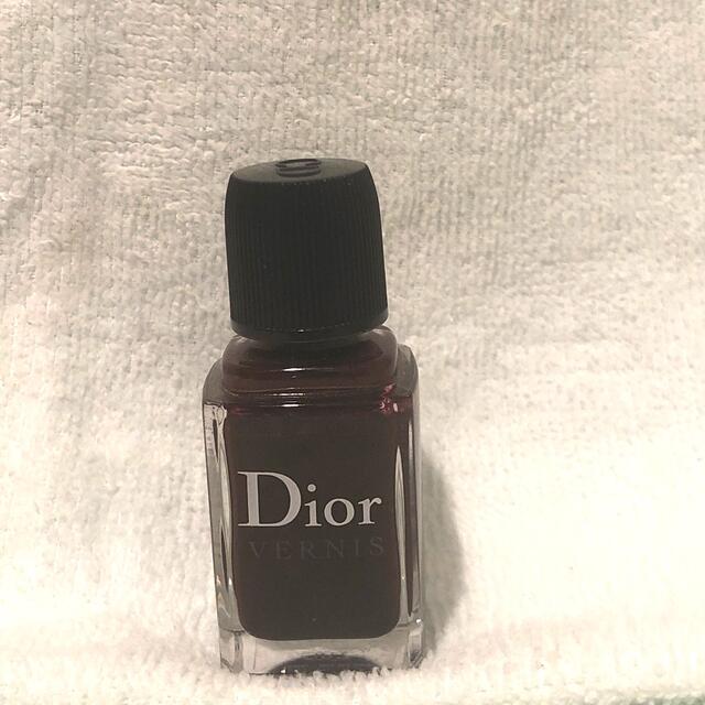 Christian Dior(クリスチャンディオール)のディオールヴェルニ　987 コスメ/美容のネイル(マニキュア)の商品写真