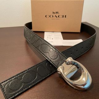 コーチ(COACH)の正規品COACHシグネチャーリバーシブル/フリーサイズベルト専用ギフトbox付き(ベルト)