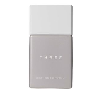 スリー(THREE)のTHREE ソーラーティンティドグローフロー 04 30mL(ファンデーション)