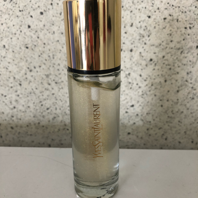 Yves Saint Laurent Beaute(イヴサンローランボーテ)のイヴサンローラン ラディアントタッチブラープライマー 30ml コスメ/美容のベースメイク/化粧品(化粧下地)の商品写真