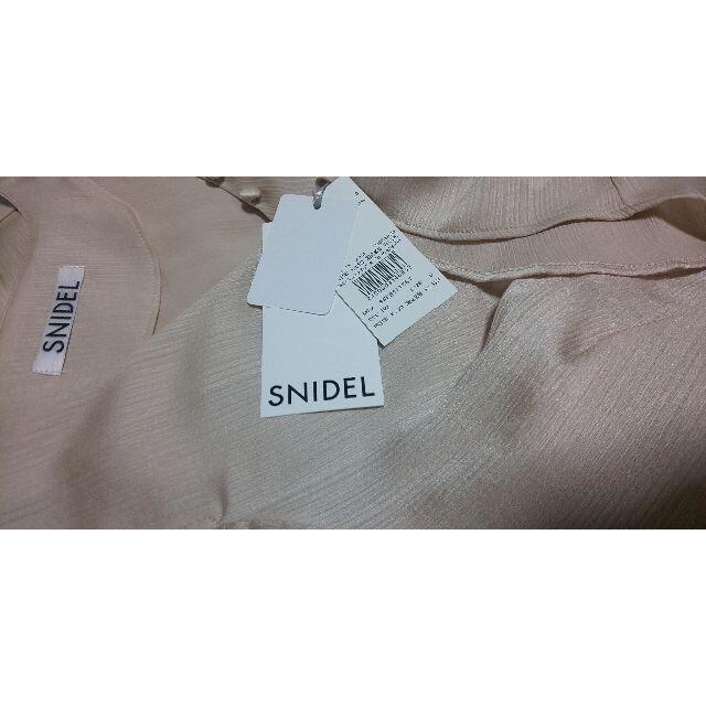 SNIDEL(スナイデル)のお買い取り済 レディースのトップス(シャツ/ブラウス(半袖/袖なし))の商品写真