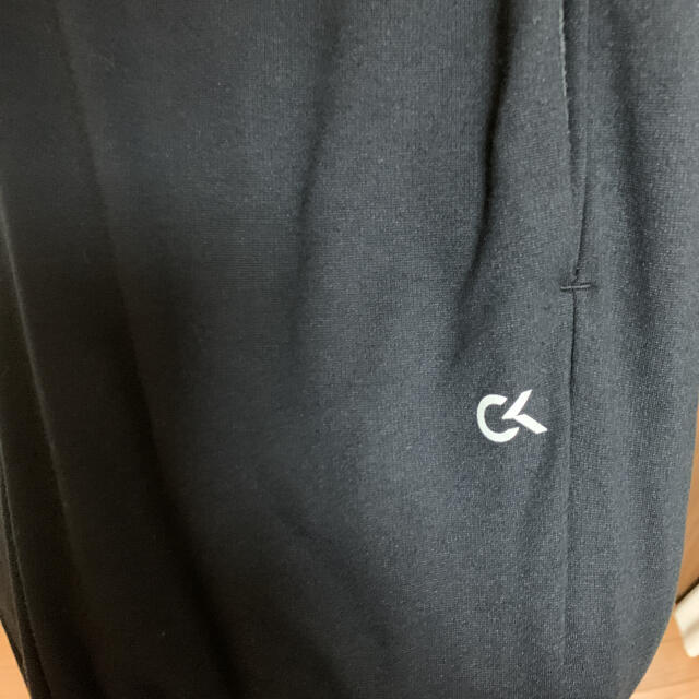 Calvin Klein(カルバンクライン)の美品　Calvin Klein Performance トレーニングウェア　M スポーツ/アウトドアのトレーニング/エクササイズ(トレーニング用品)の商品写真