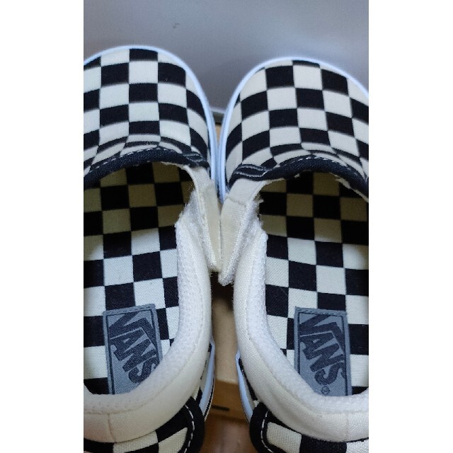 VANS(ヴァンズ)のVANS 新品未使用 格子柄 靴 キッズ/ベビー/マタニティのキッズ靴/シューズ(15cm~)(スリッポン)の商品写真