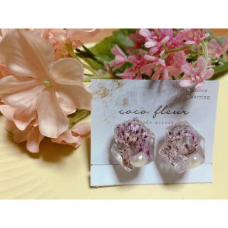 フラワー(flower)の2000円→300円！鉱石風押し花イヤリング　パープル(イヤリング)