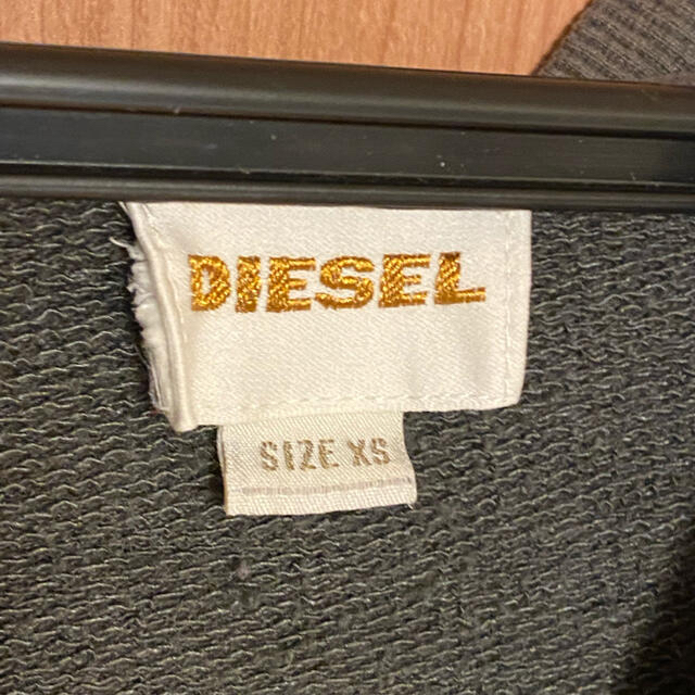 DIESEL(ディーゼル)のDIESEL  レディース　プルオーバーパーカー　バックロゴブレイブマン　XS レディースのトップス(パーカー)の商品写真