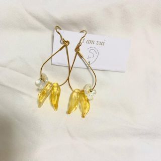 ビームス(BEAMS)の#11  花びらフープピアス  ♡  ビタミンカラー(ピアス)