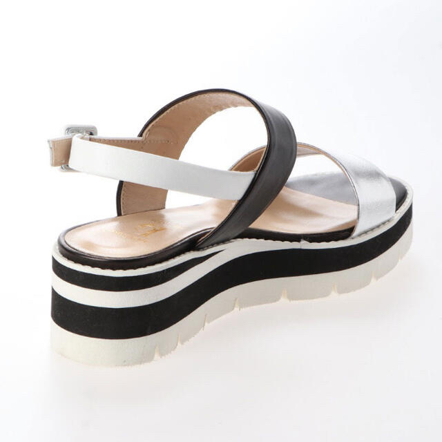GRACE CONTINENTAL(グレースコンチネンタル)のルカグロッシ　サンダル　新品未使用 レディースの靴/シューズ(サンダル)の商品写真