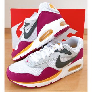 Nike ウィメンズ　Air Max Correlate   24.5cm