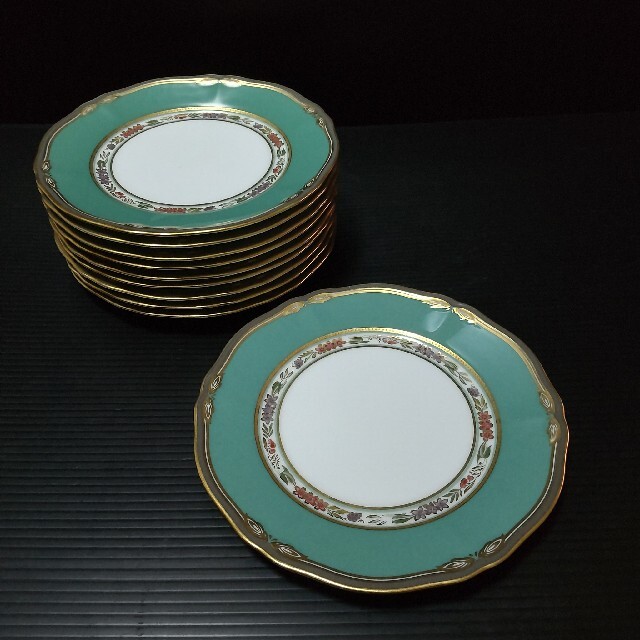 Noritake(ノリタケ)の廃盤品⭐Noritakeノリタケ金彩アンティーク 中皿１０枚セット インテリア/住まい/日用品のキッチン/食器(食器)の商品写真