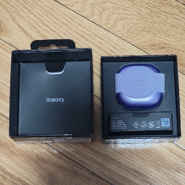 Galaxy(ギャラクシー)のmyさん専用 スマホ/家電/カメラのオーディオ機器(ヘッドフォン/イヤフォン)の商品写真