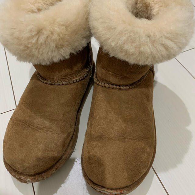 UGG(アグ)のUGG キッズ　19センチ キッズ/ベビー/マタニティのキッズ靴/シューズ(15cm~)(ブーツ)の商品写真