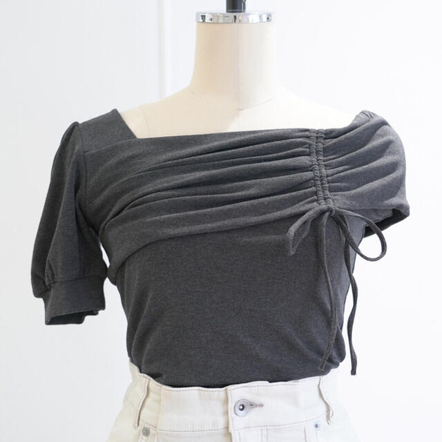 Her lip to  One-Shoulder Jersey Tops