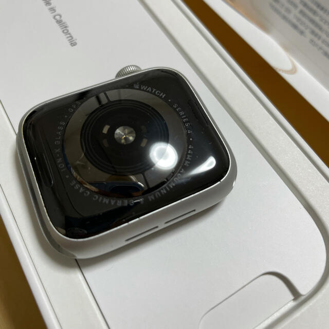 Apple Watch(アップルウォッチ)のAPPLE WATCH series4 44mm GPSモデル スマホ/家電/カメラのスマホ/家電/カメラ その他(その他)の商品写真