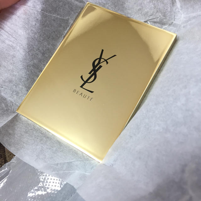 Yves Saint Laurent Beaute(イヴサンローランボーテ)のYves Saint Laurent ミラー 新品 レディースのファッション小物(その他)の商品写真