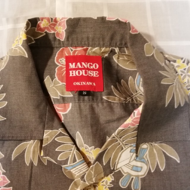 MANGO(マンゴ)のマンゴーハウス　アロハシャツ　沖縄 メンズのトップス(シャツ)の商品写真