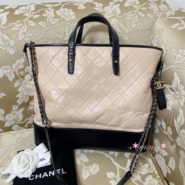 極美品♥CHANEL ガブリエル ドゥ 斜め掛け ショルダーバッグ ラージ