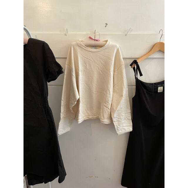 BASE RANGE organic cotton sweat.