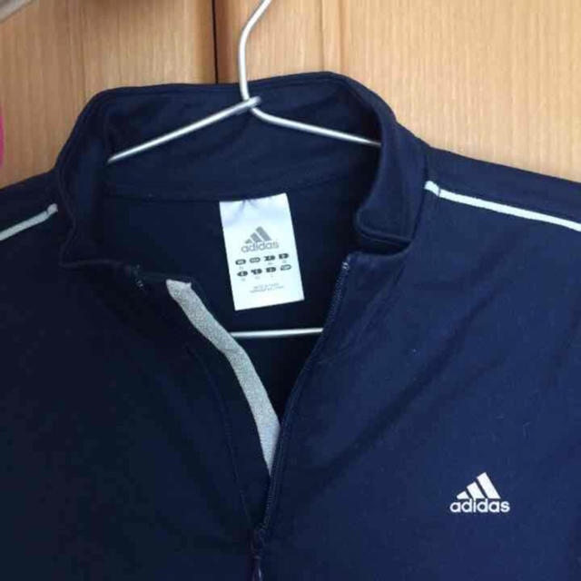 adidas(アディダス)のアディダス トレーニング用長袖シャツ 紺 レディースのトップス(Tシャツ(長袖/七分))の商品写真