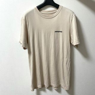 パタゴニア(patagonia)のPatagonia Tシャツ XS ベージュ❗️4連休限定値下げ❗️(Tシャツ(半袖/袖なし))