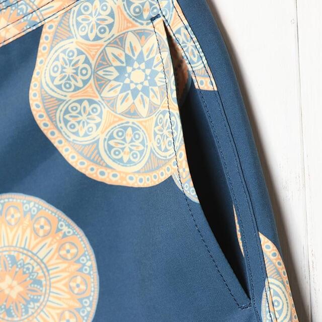 ロアークリバイバル CHILLER MANDALA BOARDSHORTSの通販 by HI-woooks ...