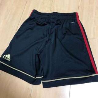 アディダス(adidas)のadidas ショートパンツ　140(パンツ/スパッツ)