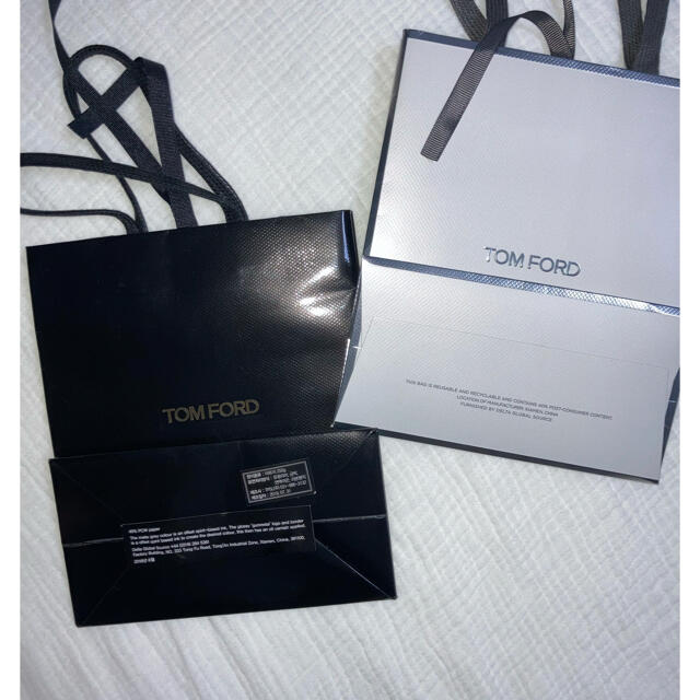 TOM FORD(トムフォード)のTOM FORD  トムフォード　ショッパー レディースのバッグ(ショップ袋)の商品写真