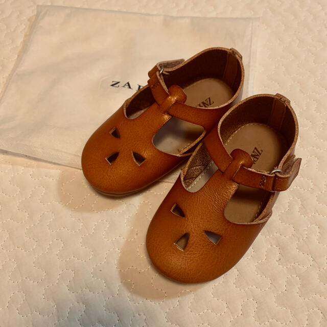 ZARA KIDS(ザラキッズ)の新品⭐︎ ZARA キッズ シューズ 13㎝ キッズ/ベビー/マタニティのベビー靴/シューズ(~14cm)(サンダル)の商品写真