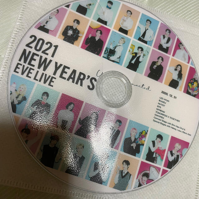 防弾少年団(BTS)(ボウダンショウネンダン)の2021 NEW YEAR'S EVE LIVE(2020.12.31) エンタメ/ホビーのDVD/ブルーレイ(ミュージック)の商品写真