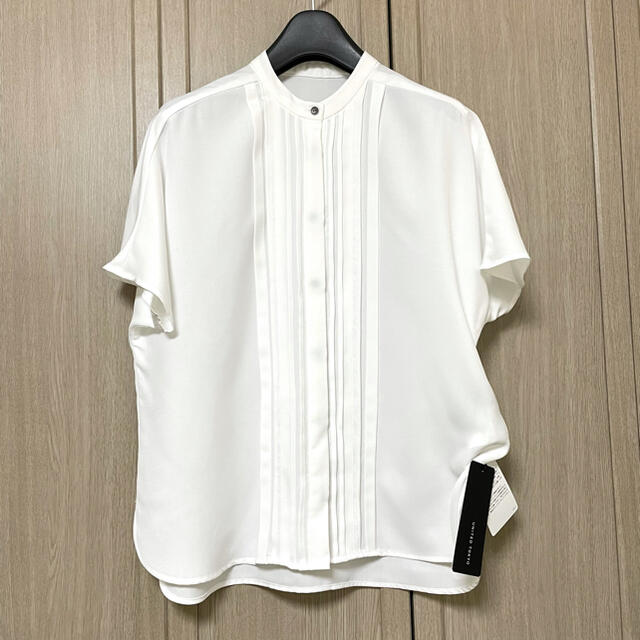 新品タグ付⭐️UNITED TOKYO アレンジキーネックシャツ ブラウス