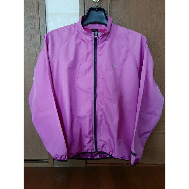 NIKE(ナイキ)のUSED ☆ NIKE ナイキ CLIMA-FIT ピンク Lサイズ メンズのジャケット/アウター(ナイロンジャケット)の商品写真