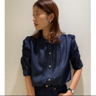 マウジー(moussy)のMOUSSY🌼 ギャザースリーブデニムシャツ(シャツ/ブラウス(半袖/袖なし))