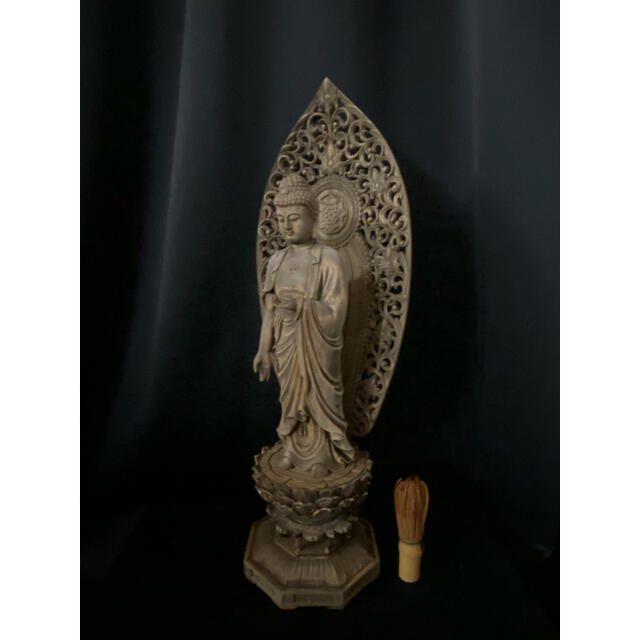 エンタメ/ホビー井波彫刻大型高52cm 仏教工芸　香樟材　古美術 仏師で仕上げ品 阿弥陀如来立像