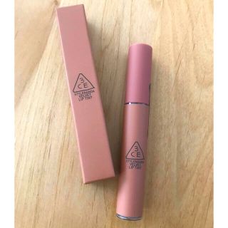 スリーシーイー(3ce)の【新品】3CE VELVET LIP TINT  マットベージュ(リップグロス)