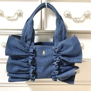 バーニーズニューヨーク(BARNEYS NEW YORK)の♡HELOYSE＊ボンボンバタフライ　フリルトートバッグ♡(トートバッグ)