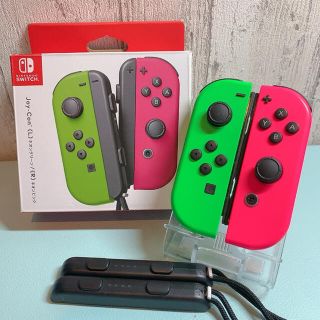 美品 人気カラー スプラトゥーン Switch 左右セット ジョイコン(その他)