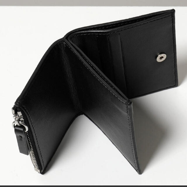 MM6(エムエムシックス)のMM6 エムエム6  メゾンマルジェラ  ナンバーロゴジップウォレット　ブラック レディースのファッション小物(財布)の商品写真