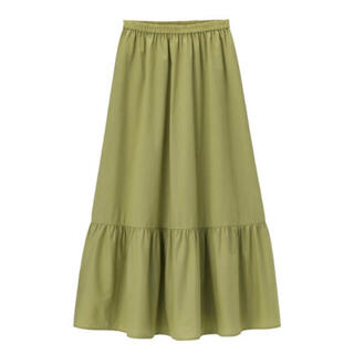 ジーユー(GU)のGU スカート　緑　ティアードロングスカート　グリーン(ロングスカート)