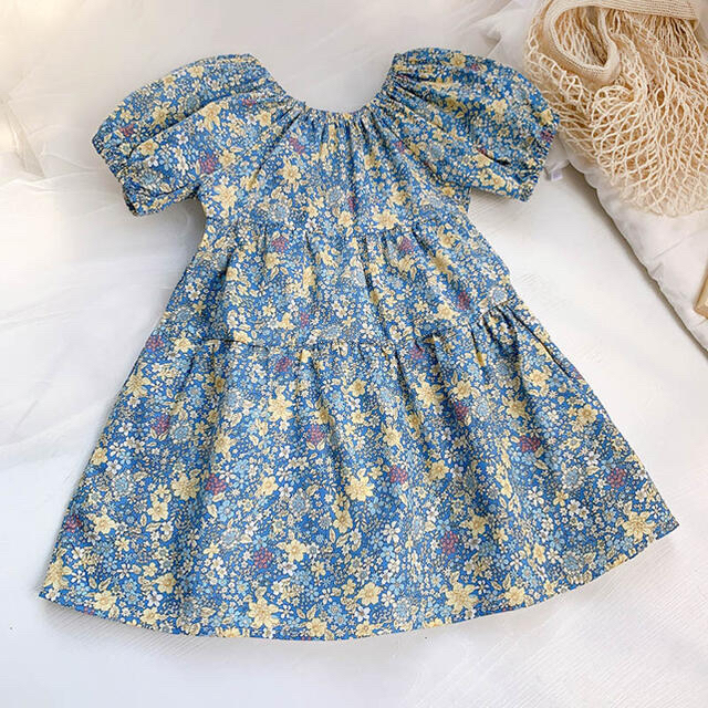 値下｜新品未使用 バックリボン 花柄ワンピース 90cm キッズ キッズ/ベビー/マタニティのキッズ服女の子用(90cm~)(ワンピース)の商品写真