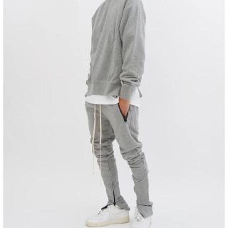 フィアオブゴッド(FEAR OF GOD)の最終値　FOG essentialsスウェットパンツ フィアーオブゴッド ジップ(その他)